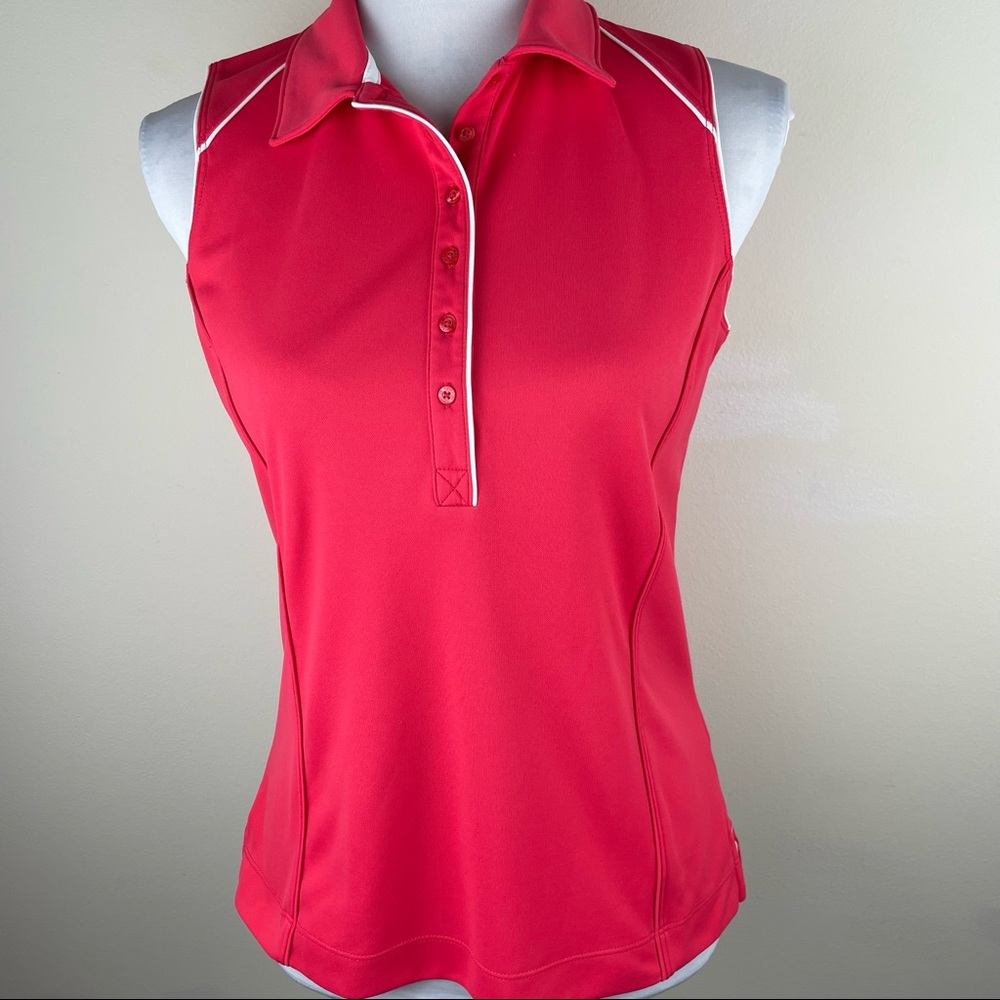 Slazenger Coral color Sleeveless Women’s Golf Top w/white piping trim Sz M